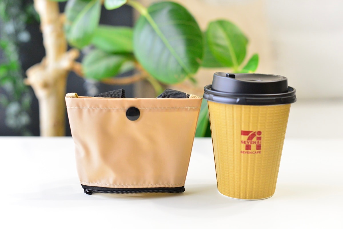 100均【セリア・キャンドゥ】のドリンクホルダーが持ち歩きに超便利!