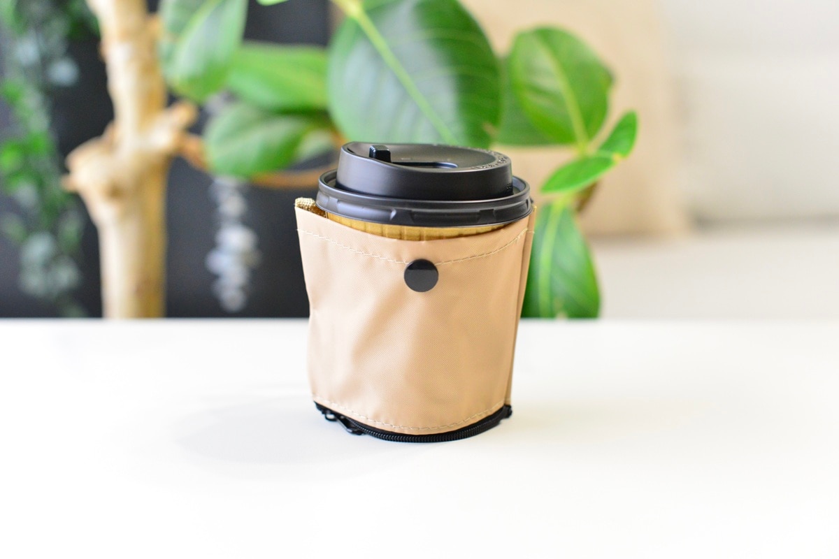 100均【セリア・キャンドゥ】のドリンクホルダーが持ち歩きに超便利!