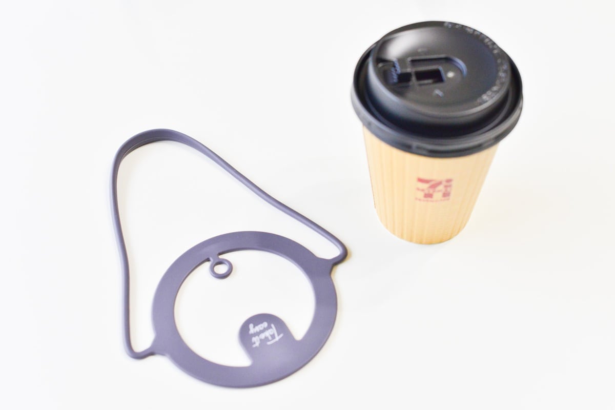 100均【セリア・キャンドゥ】のドリンクホルダーが持ち歩きに超便利!