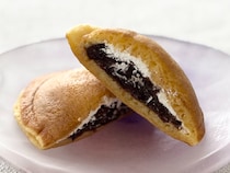 もっちもちの生地が印象的！【ファミマ】の新作和スイーツを食べてみた