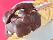 「毎日食べてる！」「ぶっ飛んだ！」【ファミマ】とにかく美味しすぎる新作メロンパン