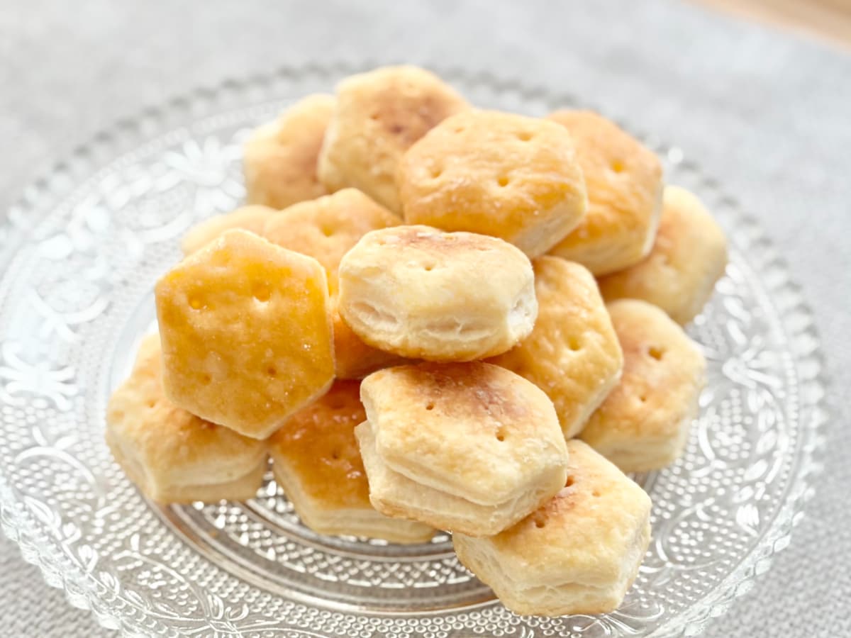 バケモンみたいに美味しい」大好評の【パイの実】新作を食べてみた