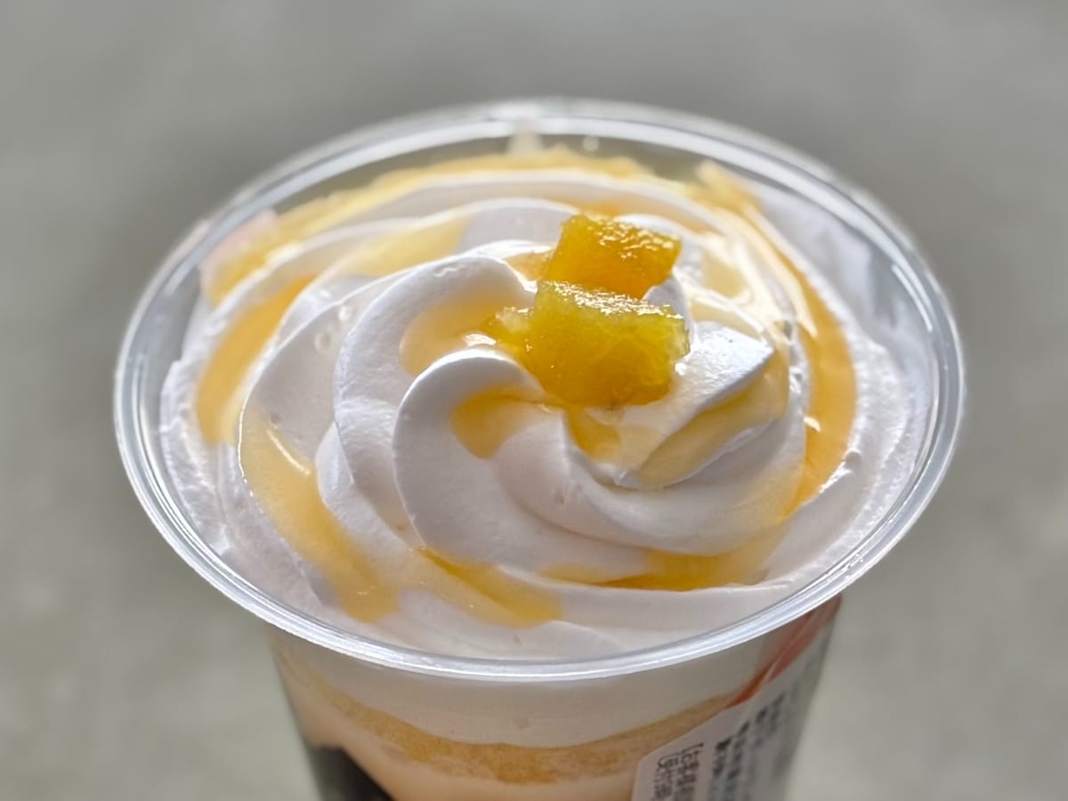 底が一番濃厚！【ファミマ】の大きいパフェは最後まで食べ切る価値あり