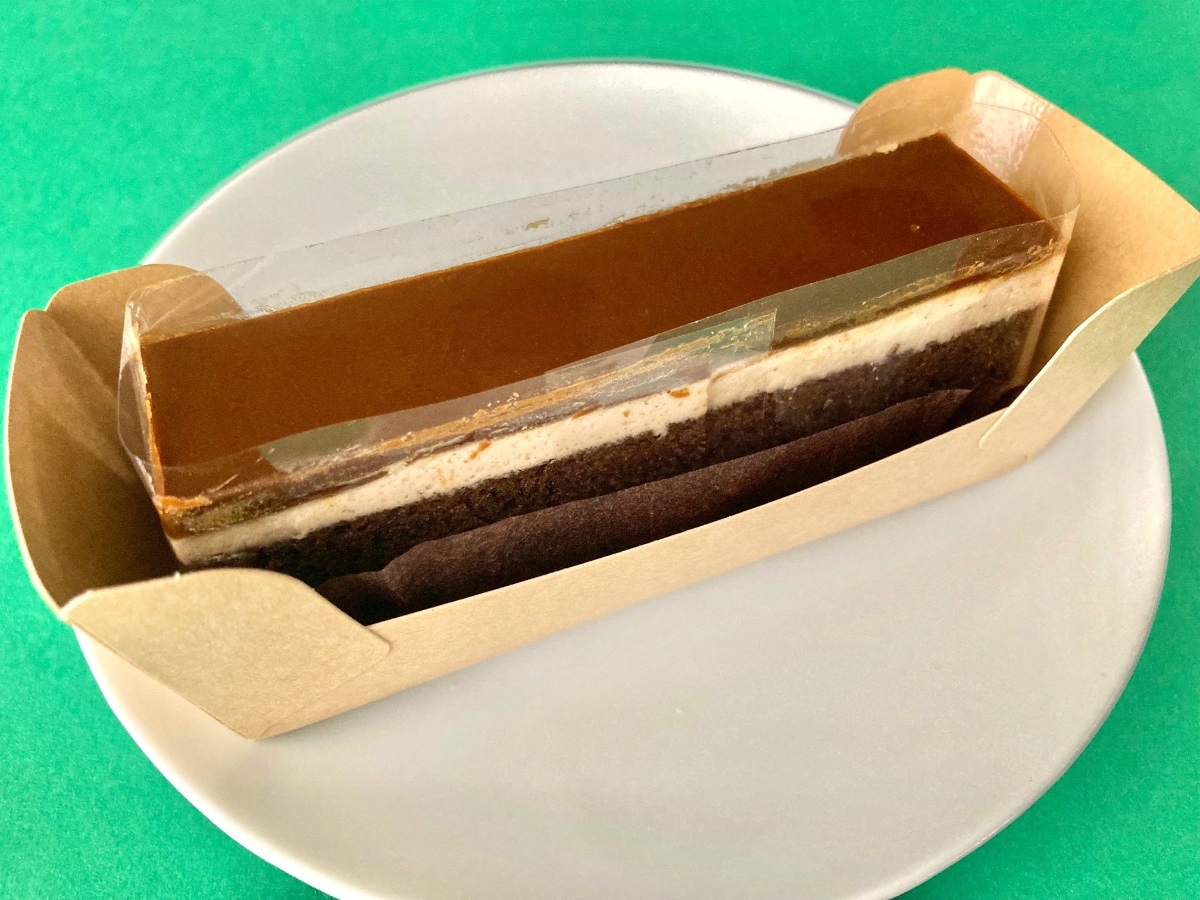 「美味しすぎてびっくり！」「もはや専門店並み！」【ファミマ】贅沢な味わいのオペラケーキ