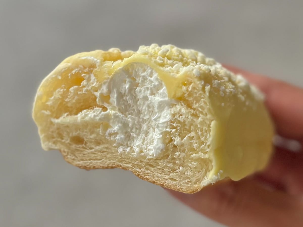 大人気コラボが今年も！【ローソン】の菓子パンはミルクがおいしい逸品