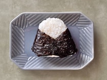 320円も納得！【ファミマ】の豪華おむすびが手で握ったようなおいしさ