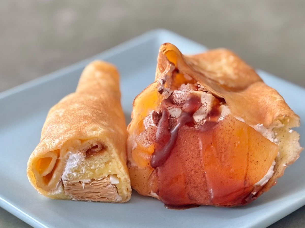 いろんな食感が贅沢！【ファミマ】のりんごクレープがタダものじゃない