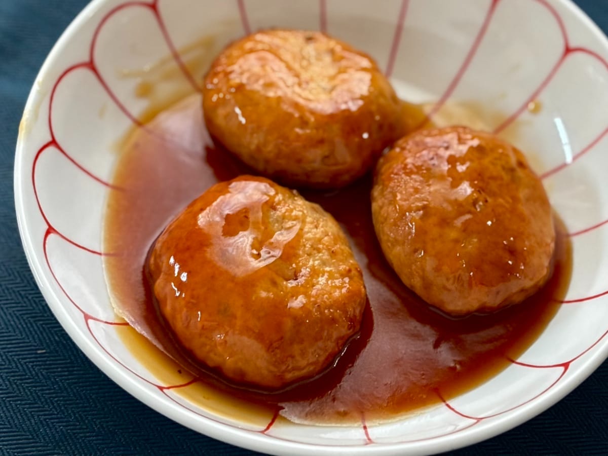 卵黄風ソースがとろ～！【ファミマ】有名シェフ監修の総菜は食感も魅力的