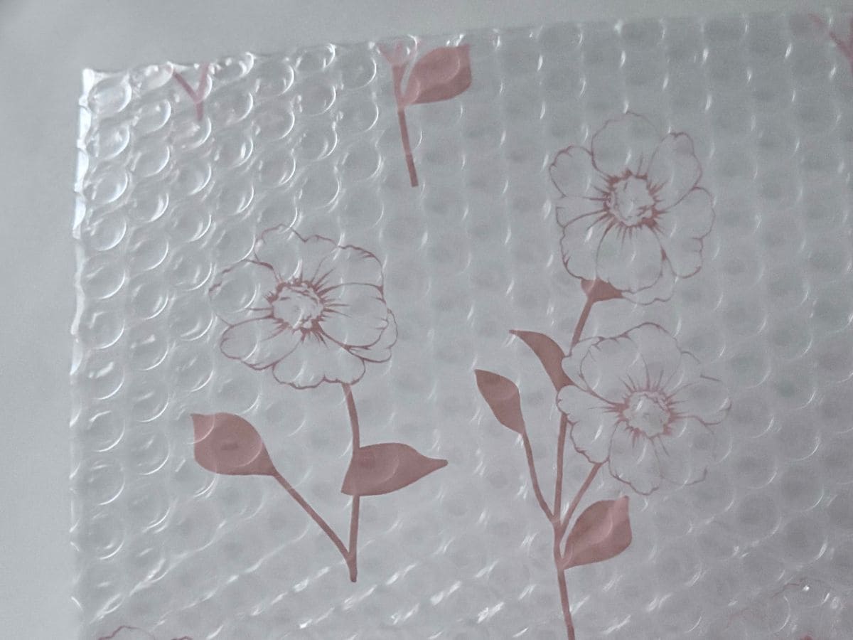 賃貸OK！窓の寒さ対策は100均で｜今すぐ使える断熱アイテムを紹介