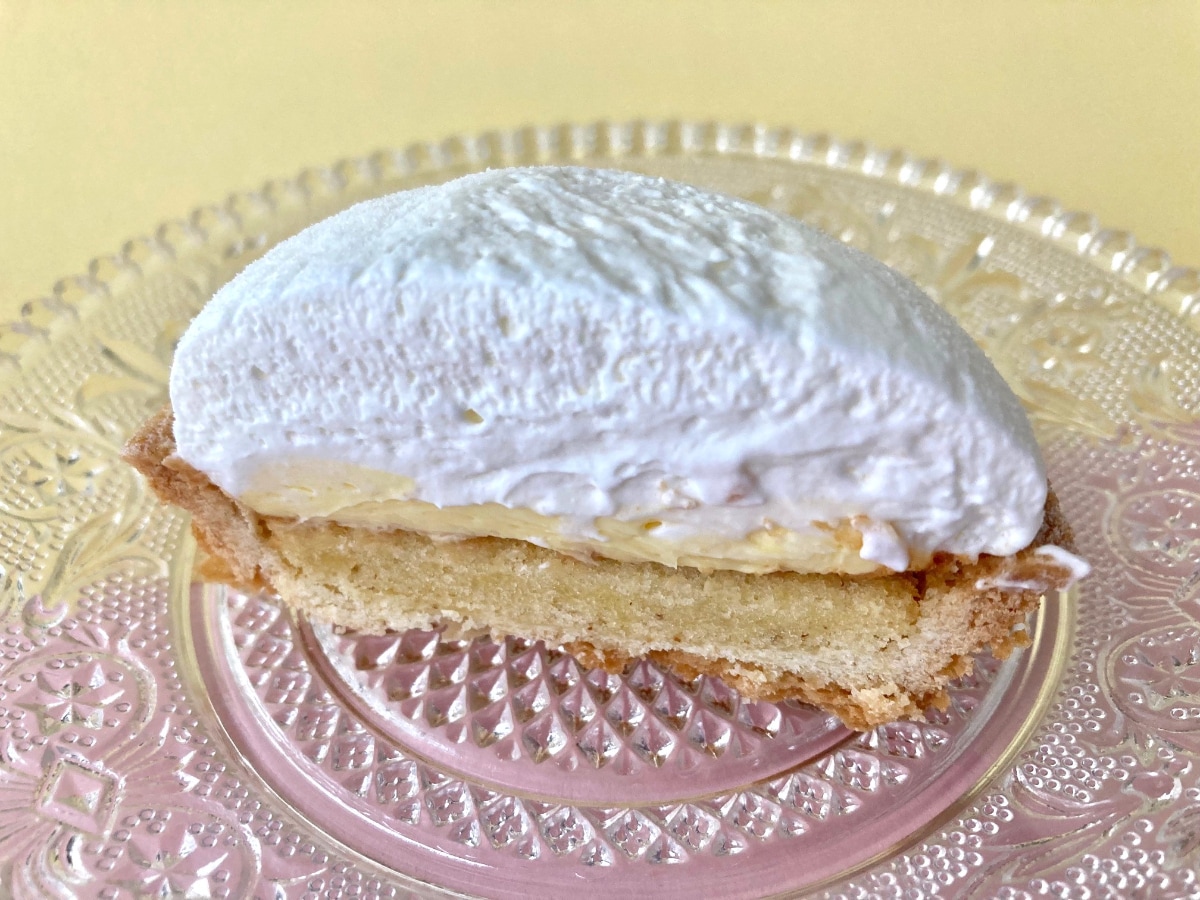 爽やかなチーズクリームが印象的!【ローソン】優しい食感&味わいの白いクリームタルト