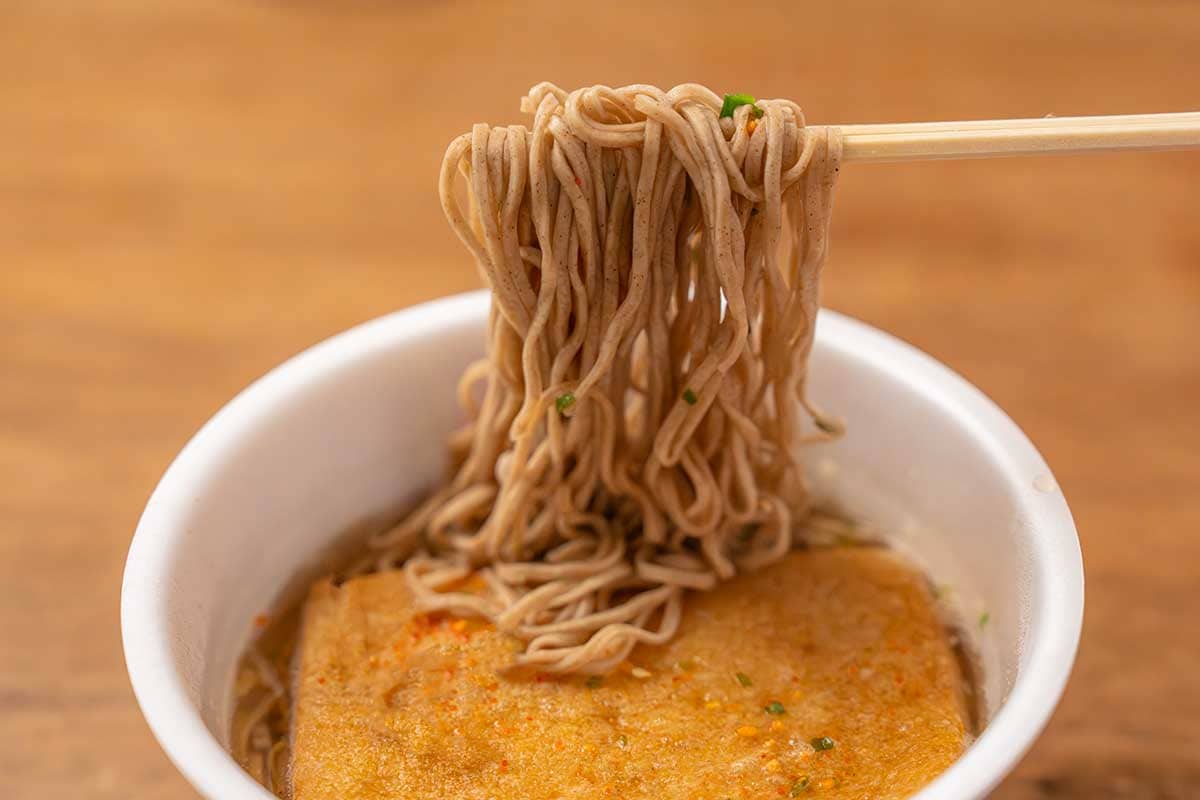 「定番化して」「好きなんすよ」季節限定【どん兵衛】が今年も登場