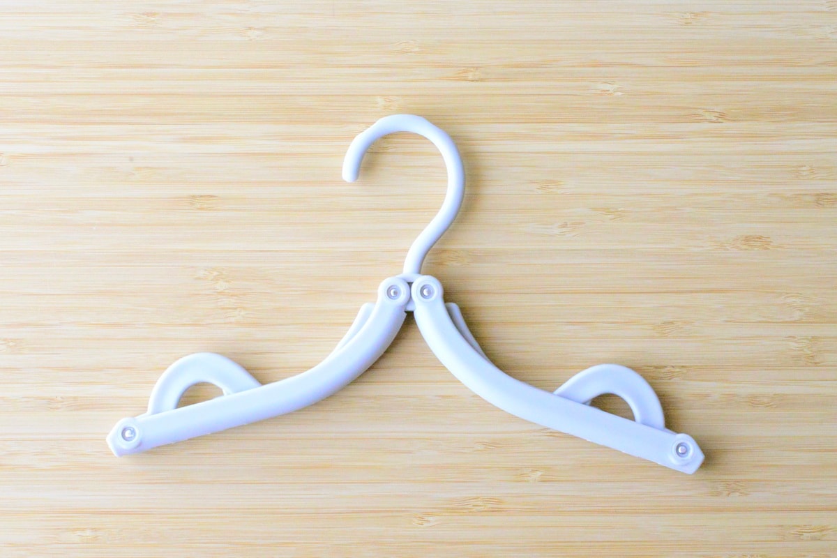 100均の折りたたみハンガーが超便利【セリア・ダイソー・キャンドゥ】