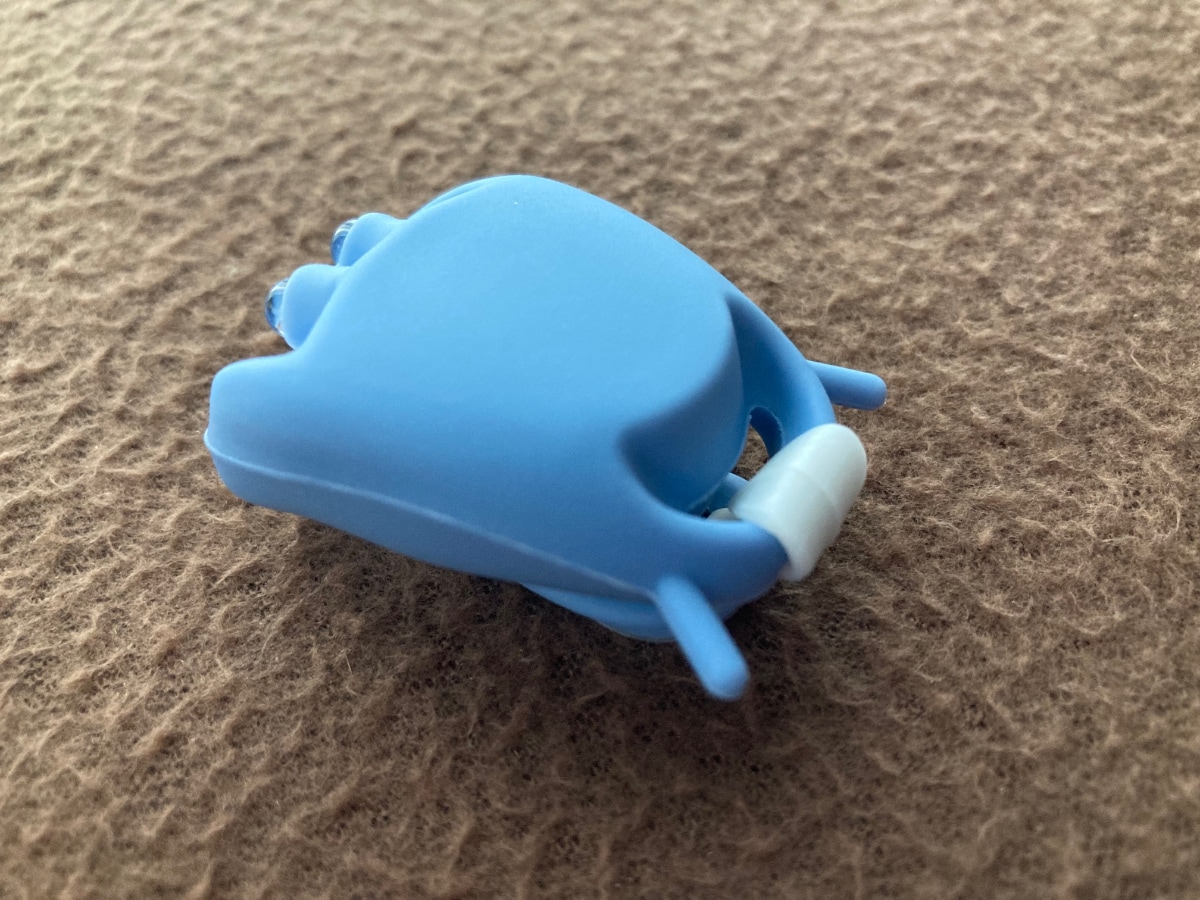 補助用として使おう!100均の自転車ライト|電池のセットも簡単!シリコンタイプを紹介