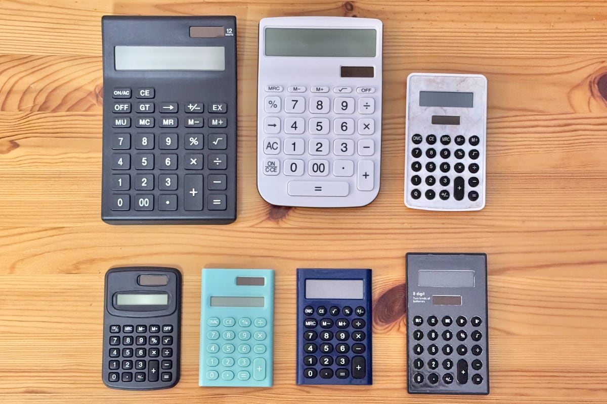 100均の電卓おすすめ7選【ダイソー・セリア・キャンドゥ】使いやすい・かわいい商品も