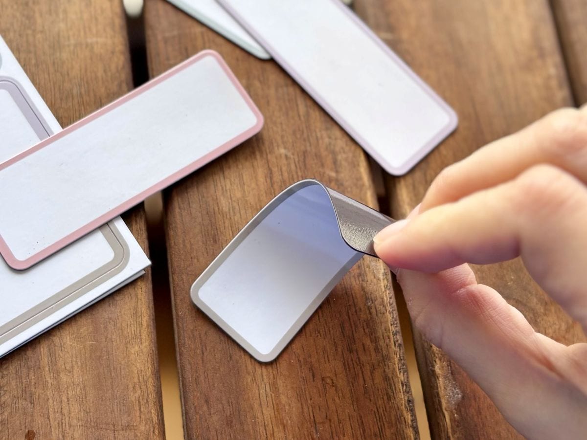 100均のネームプレート7選|子供の名札や植物用も【ダイソー・セリア・キャンドゥ】