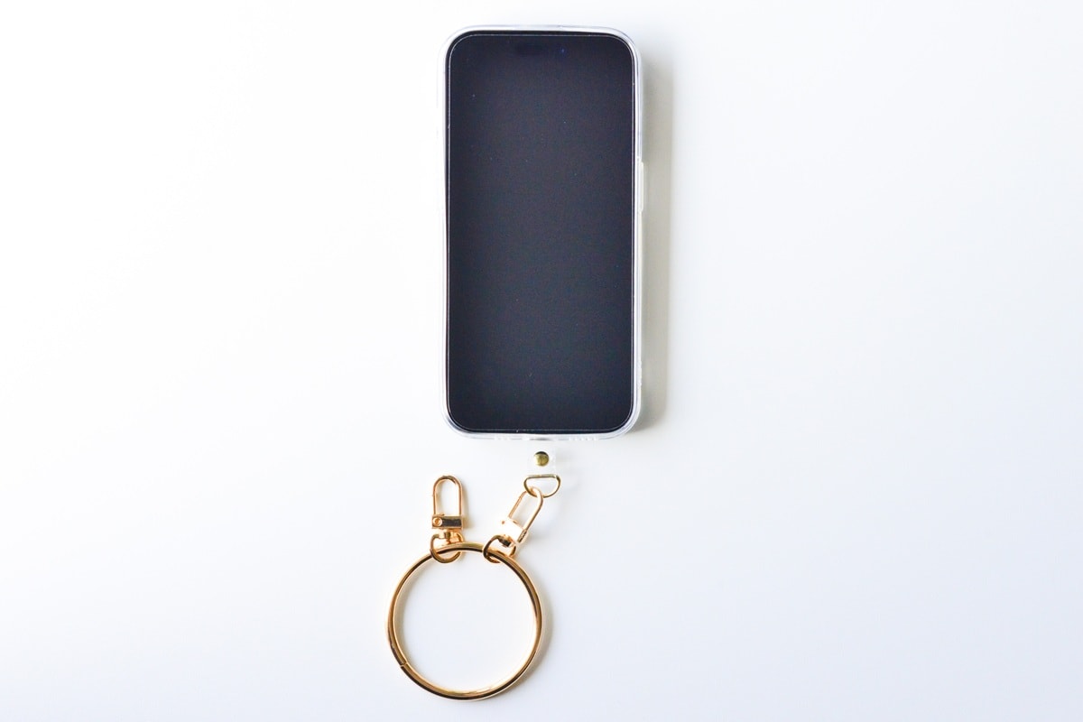 100均でストラップホールを後付け！【ダイソー・セリア・キャンドゥ】