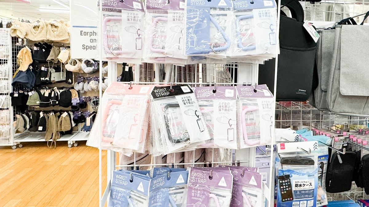 100均でストラップホールを後付け！【ダイソー・セリア・キャンドゥ】