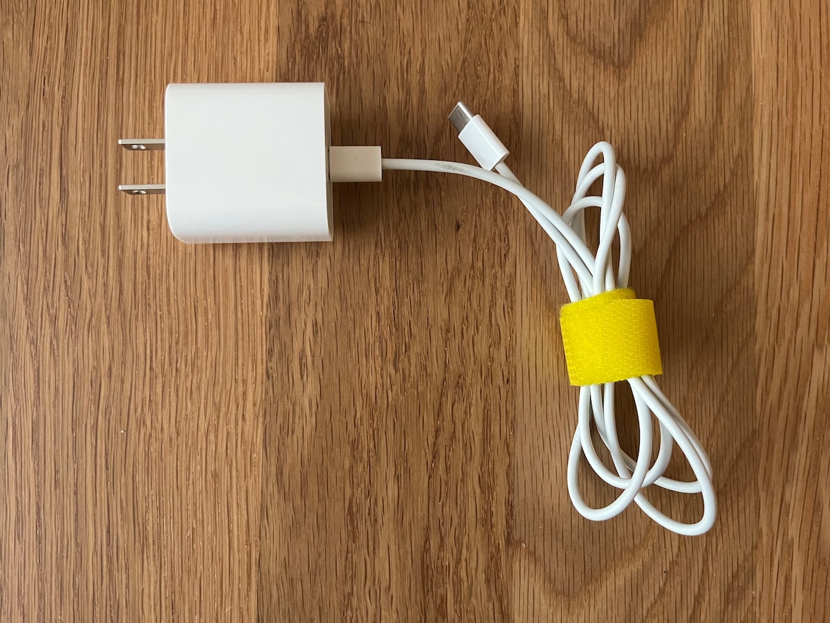 100均のコード収納が優秀すぎ!ダイソー・セリア・キャン★ドゥで買った9商品を紹介