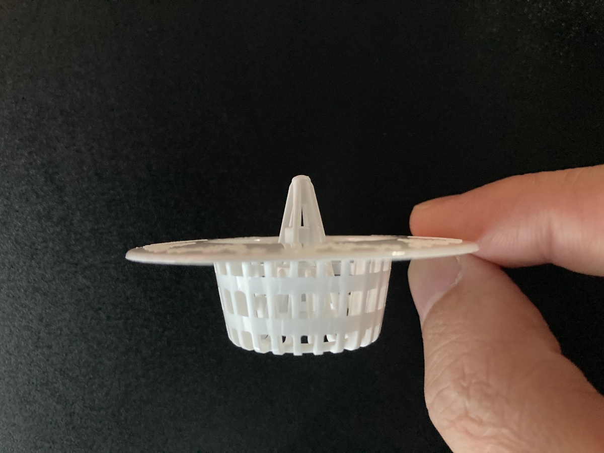 種類が豊富!排水溝ゴミ受けは100均で|ステンレス製や洗面台用にも注目