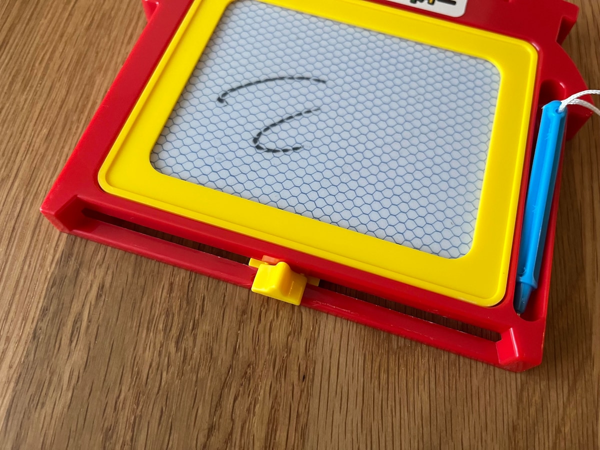 100均おもちゃを13個買ってきた!赤ちゃんから小学生まで楽しめる人気商品を紹介