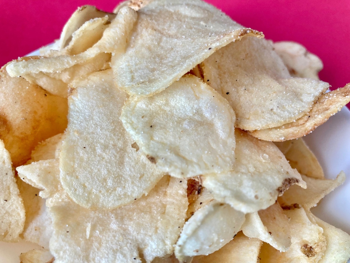 味が濃くてビールが進む!?【ファミマ】旨味ばっちりのポテトチップス