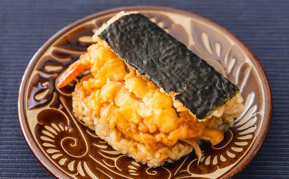 ぶっちゃけ高い！でも買っちゃう【ローソン】新作おにぎりはアレが美味