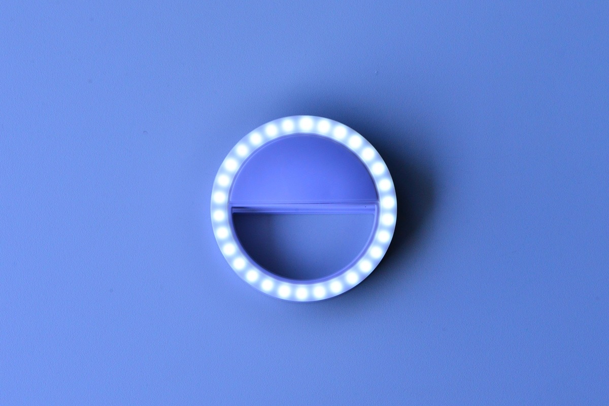 リングライトは100均で売ってる?ダイソー・セリア・キャンドゥを調査