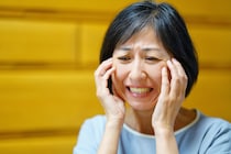 年金の落とし穴？立ち尽くす老人に一体何が？さらに大嘘つき夫の「とんでもない告白」に驚愕