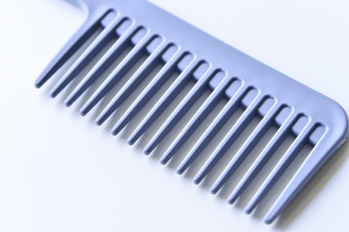 【100均】のヘアコームおすすめ10選!セリア・ダイソー・キャンドゥ
