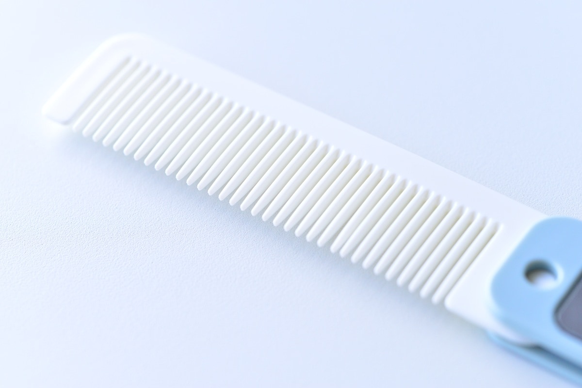 【100均】のヘアコームおすすめ10選!セリア・ダイソー・キャンドゥ