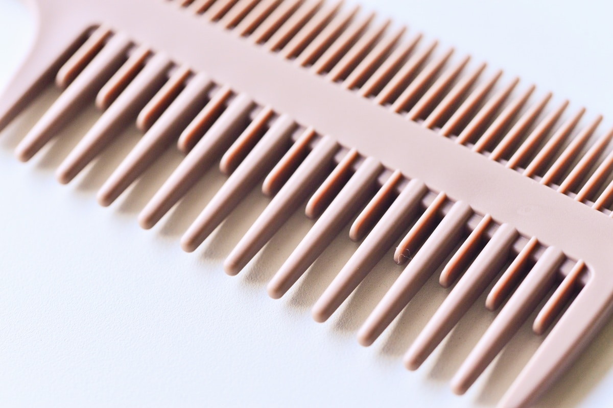 【100均】のヘアコームおすすめ10選!セリア・ダイソー・キャンドゥ