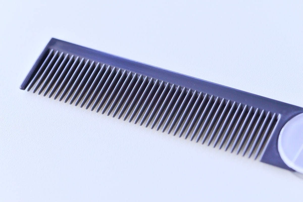 【100均】のヘアコームおすすめ10選!セリア・ダイソー・キャンドゥ