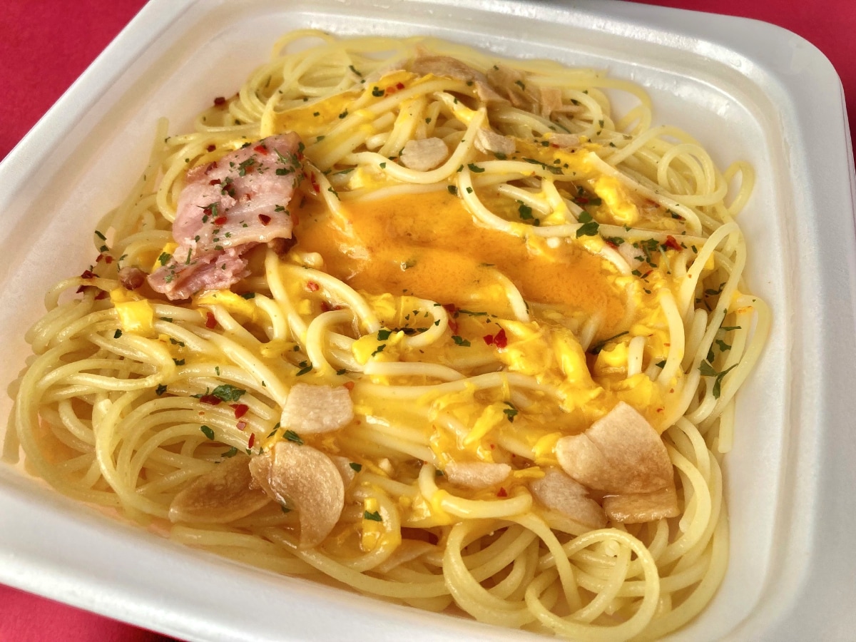 オーソドックスな味わいでGOOD！【ファミマ】「もちっとパスタ」シリーズのペペロンチーノ