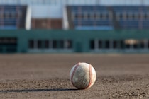 【ざわつくスポーツ界】「捕手のプロテクト漏れ」と日本ハムの事情……さらにグラスノーが「価値あるトレード候補」に浮上？