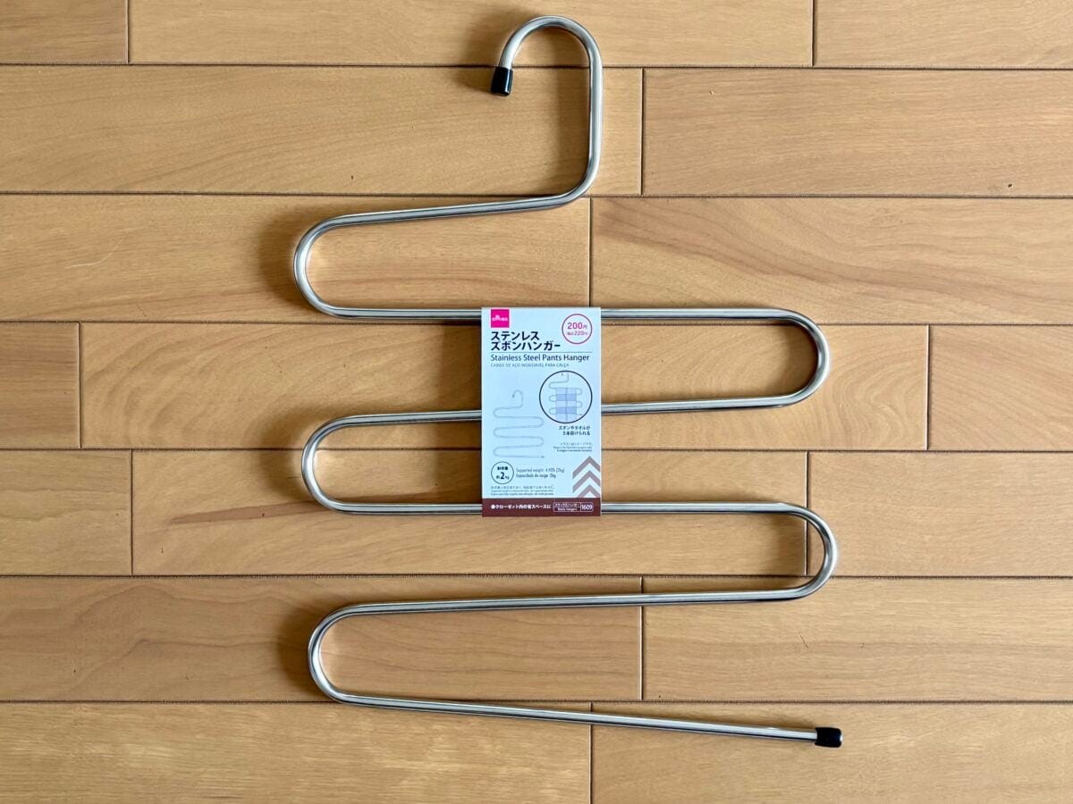 コスパ最高!100均のハンガーおすすめ9選|実用的で使いやすい♪