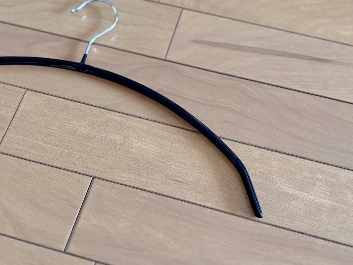 コスパ最高!100均のハンガーおすすめ9選|実用的で使いやすい♪