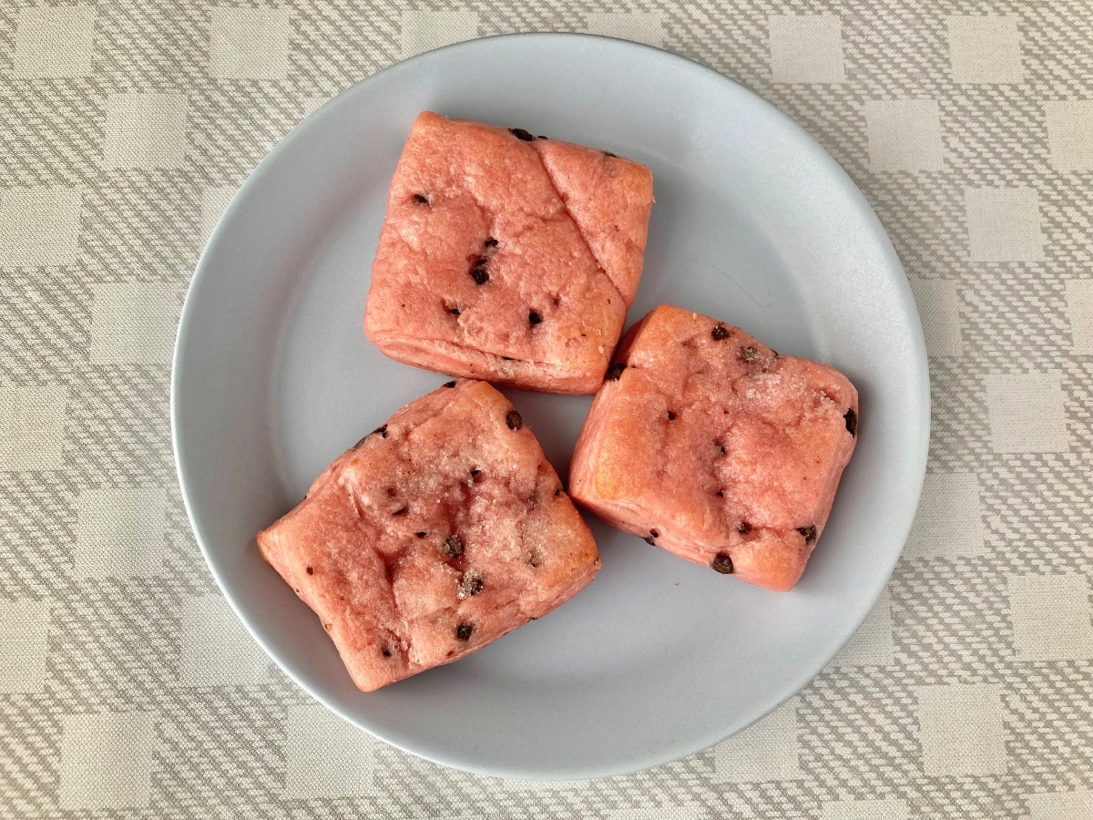 いちごの香りがしない?3個なんて余裕?【セブン】いちごとチョコのブリオッシュ