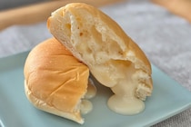 クリームがこぼれた大ピンチ♪【ローソン】「面白美味しい」コラボパン