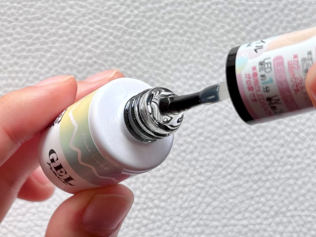 【100均】セルフネイル大特集！ジェルネイルのやり方＆おすすめデザインも