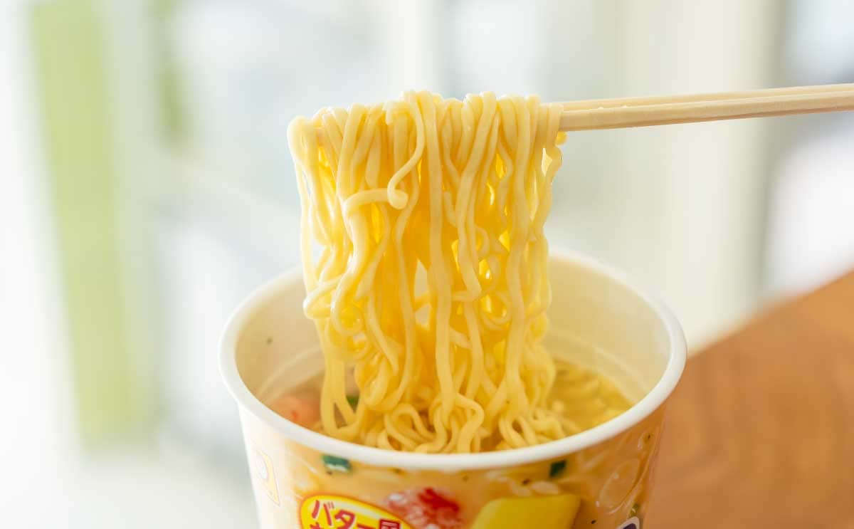 バター好き注目【マルちゃん】新発売カップ麺は冬にぴったりな
