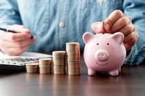 残高500万円”に一安心も…一転「1円も使えない」と知り、絶句 。亡き父の言葉を信じていた57歳長女、遺品整理で通帳を発見→思わず二度見した「まさかの口座残高」