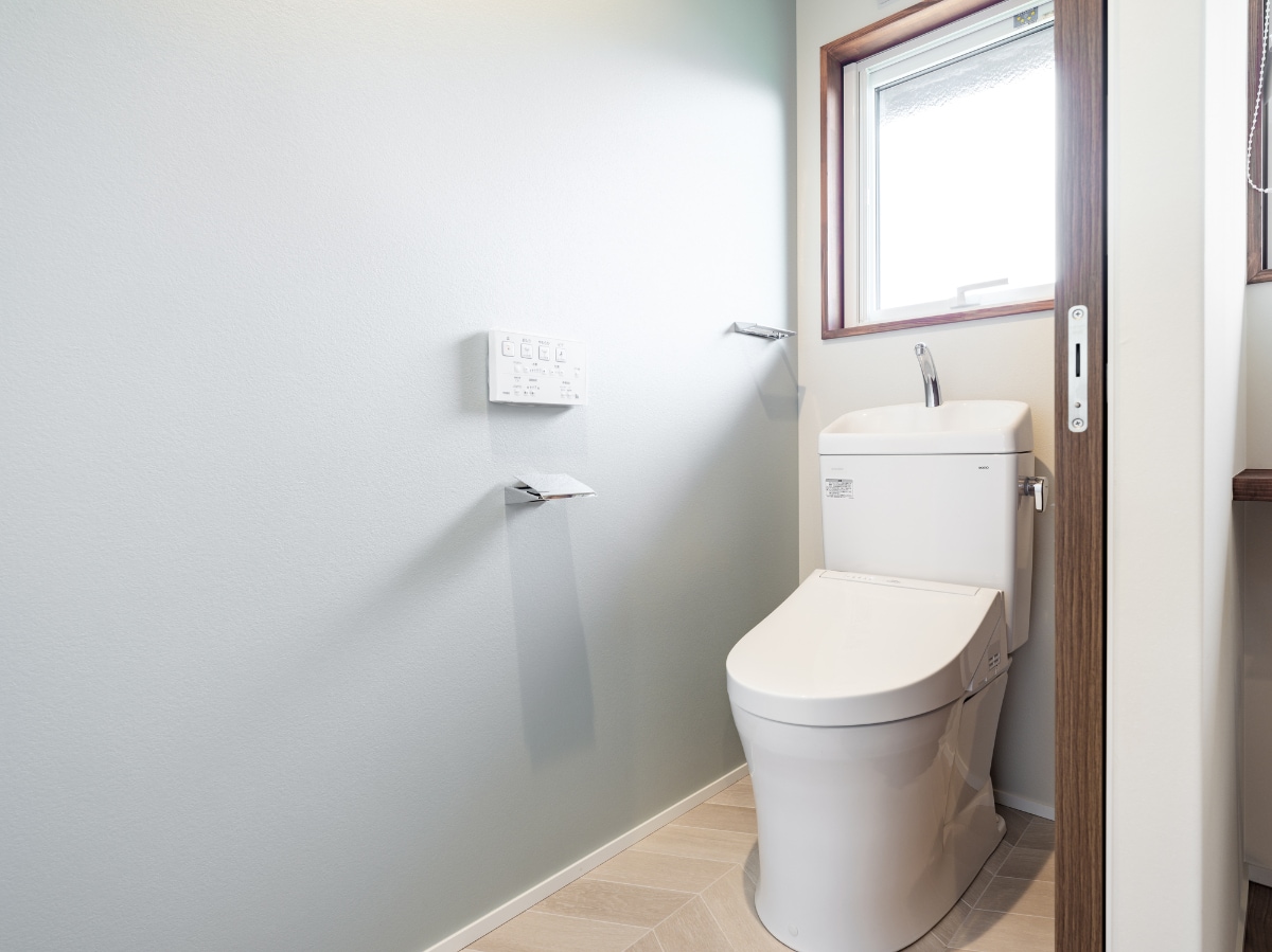 トイレを流すのは……世帯年収700万・家族で注文住宅に住む33歳パート女性の驚くべき節約術