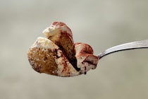 大人スイーツを大人食い！？【ファミマ】に大容量のご褒美スイーツが登場