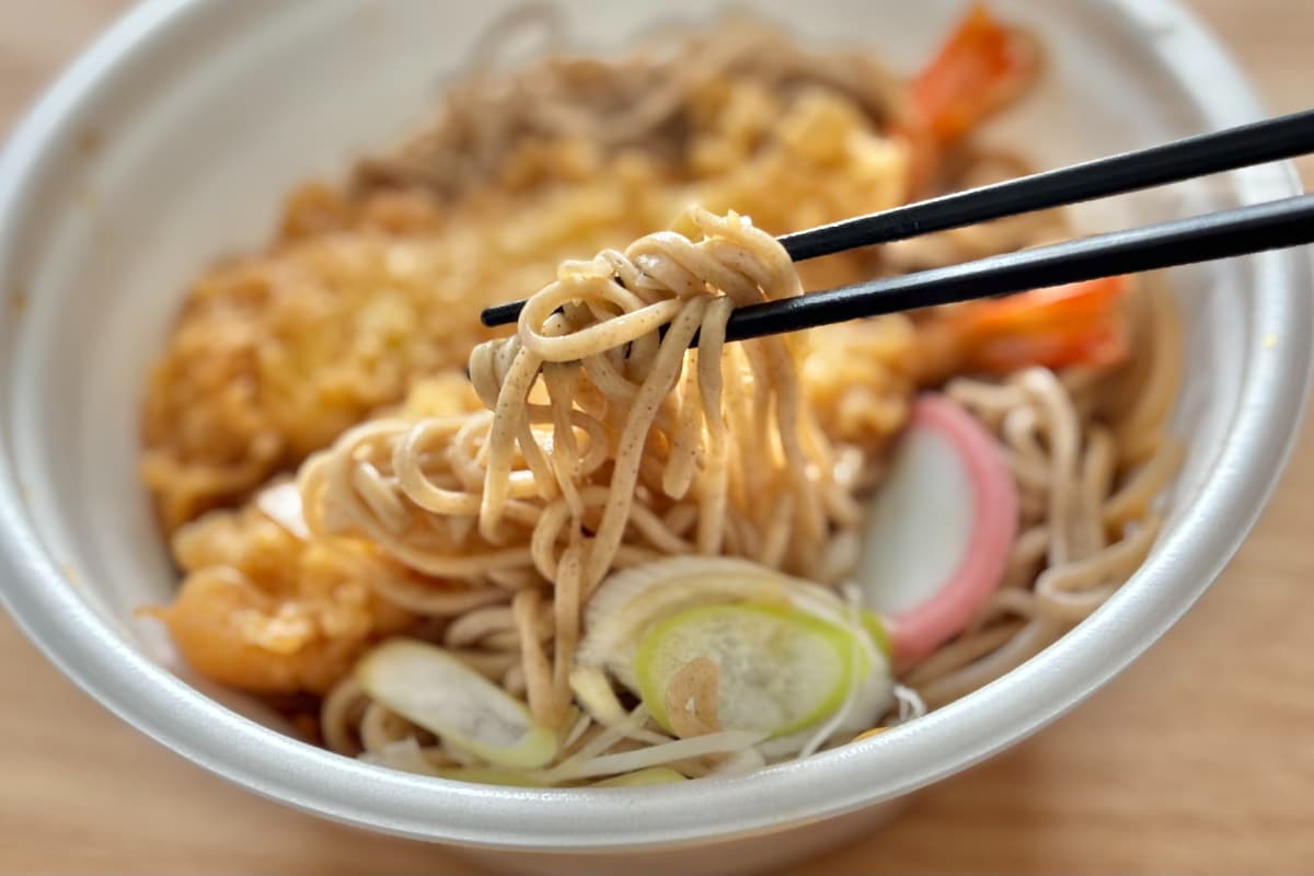 海老がぷりっぷり!【ファミマ】年越しに絶対食べたくなる味が登場中