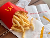 「おいしい粉ーーっっ」「復活嬉しい」【マクドナルド】史上初コラボが帰ってきたぞ