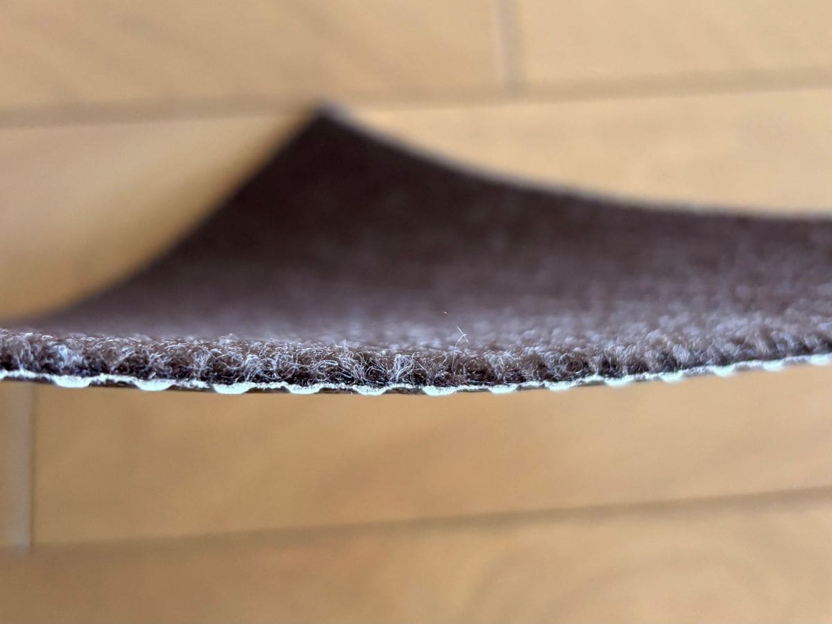 100均の「防音シート」一覧｜使い方やサイズ感なども詳しく【ダイソー・セリア・キャンドゥ】