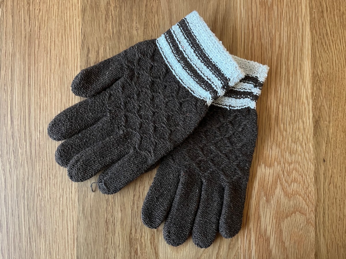 【100均】防寒手袋を8組買ってみた！ダイソー・セリア・キャン★ドゥの商品を比較