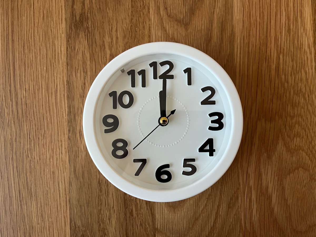 【100均】置き時計を5個買ってみた！ダイソー・セリア・キャン★ドゥの売り場を調査