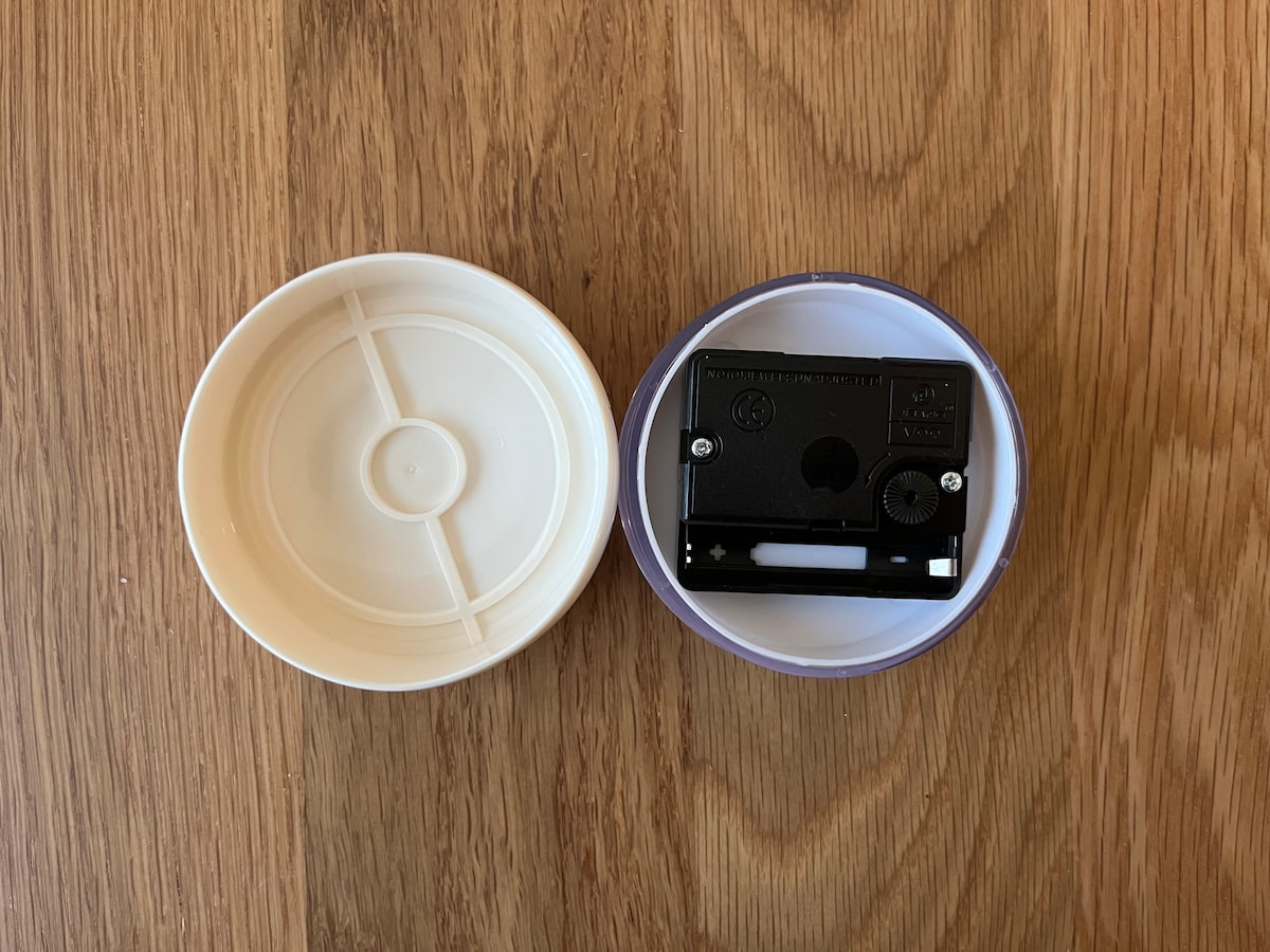 【100均】置き時計を5個買ってみた！ダイソー・セリア・キャン★ドゥの売り場を調査