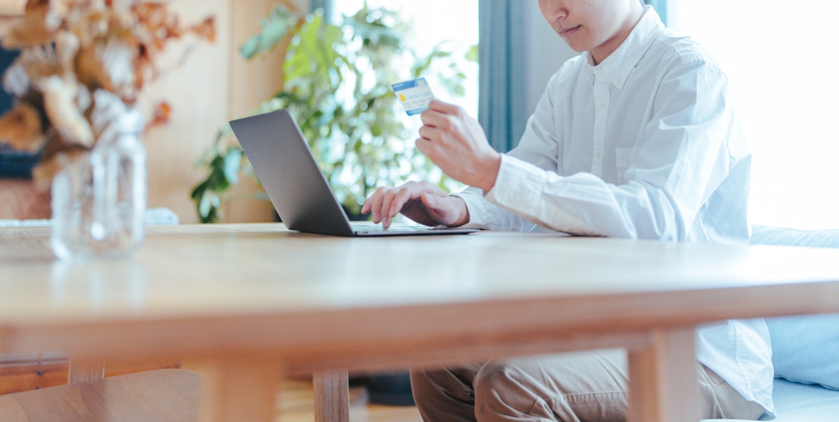 「家の中に盗人がいる」年収600万・25歳女性を人間不信に陥らせた27歳無職兄の裏切り